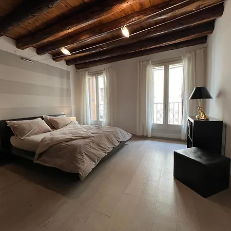 Ca' Del Vecio, In Centro Storico, Piazza Garibaldi Apartment Bassano del Grappa Exterior photo